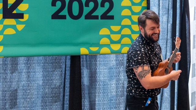 Sips & Strums: Ukulele for All! Meet Up – SXSW EDU 2022 – Photo by Stephen Olker