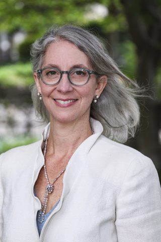 Rebecca Winthrop- Headshot